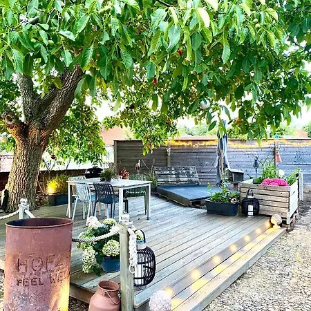 Hof27 Apartman Gross Eissel